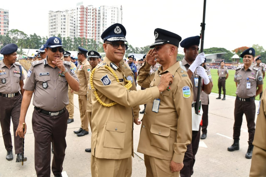 নেত্রকোনার মডেল থানার ওসি মামুন সরকার আইজিপি পদক পেলেন