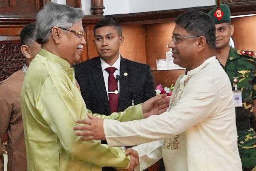 রাষ্ট্রপতির সঙ্গে ঈদ শুভেচ্ছা বিনিময় সেনাপ্রধানের