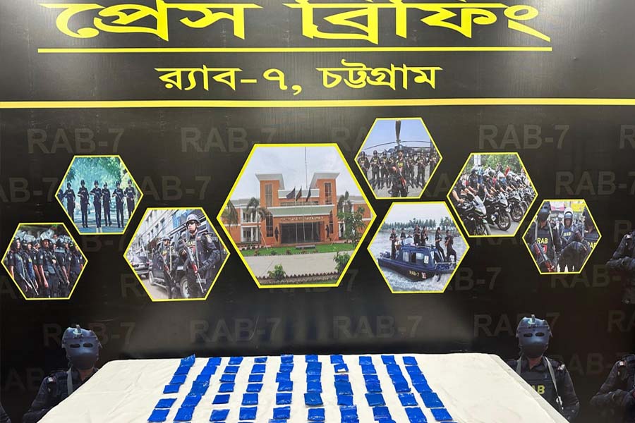 হাটহাজারীতে ১৭ হাজার ৭২৫ পিস ইয়াবাসহ মাদক কারবারি আটক