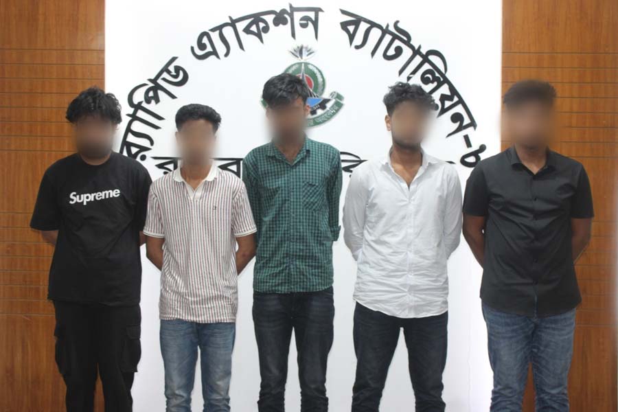 টেলিগ্রাম গ্রুপে স্কুল-কলেজ পড়ুয়া নারী শিক্ষার্থীদের ছবি কেনাবেচা, গ্রেপ্তার ৫