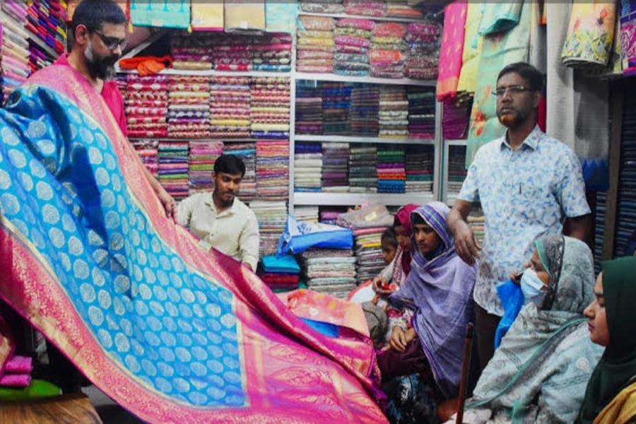 রাজশাহীতে জমতে শুরু করেছে ঈদ বাজার