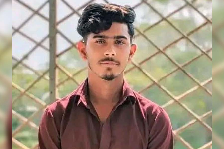 রাঙ্গাবালীতে বজ্রপাতে তরুণের মৃত্যু