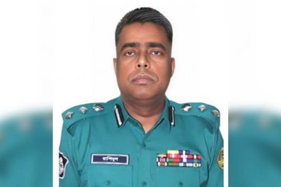 বরখাস্ত হতে পারেন খুলনার অতিরিক্ত পুলিশ কমিশনার রাশিদুল