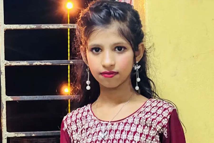 সন্ত্রাসীদের গুলি চোখে, চিকিৎসাধীন শিশু রেশমীর মৃত্যু