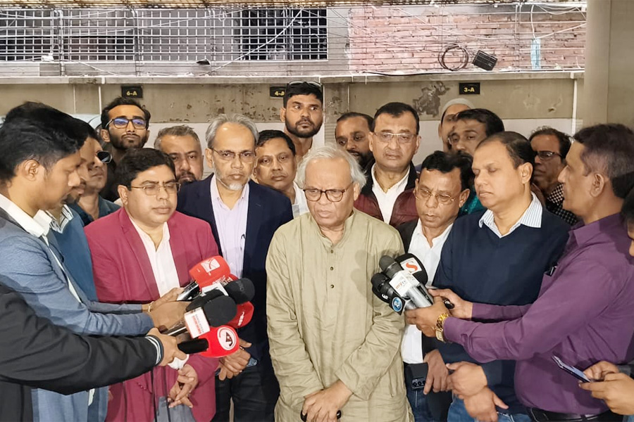 তারেক রহমানের নিরাপত্তা যেন বেহুলার বাসরঘরের মতো ছিদ্র না থাকে