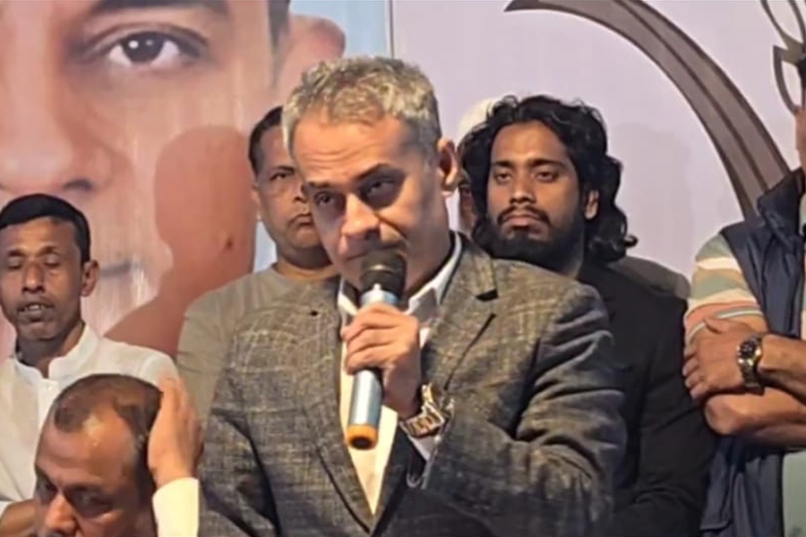 মতবিনিময়ের মাধ্যমে এলাকার সমস্যা চিহ্নিত করে সমাধান