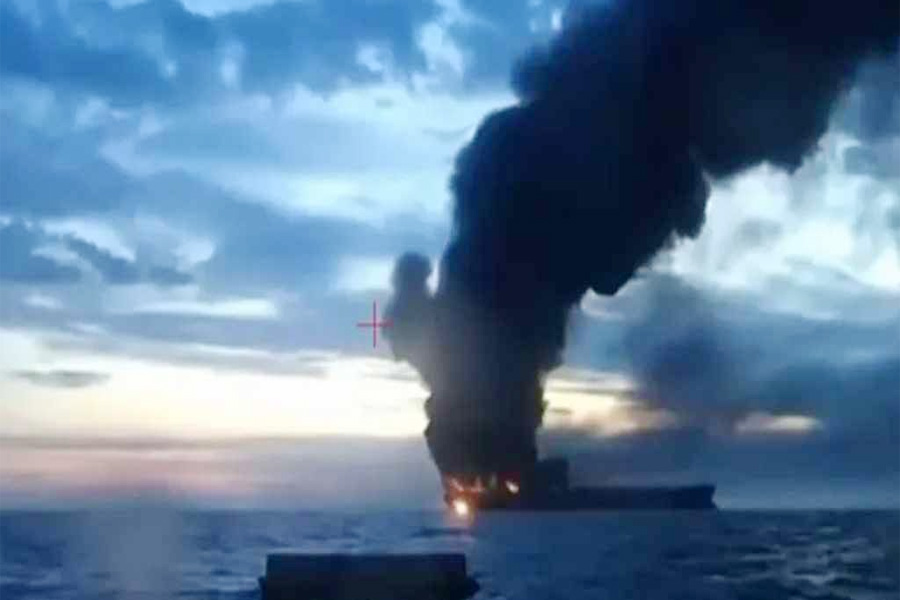 কৃষ্ণসাগরে রাশিয়ার ‘ছায়া নৌবহরে’ ইউক্রেনের ড্রোন হামলা