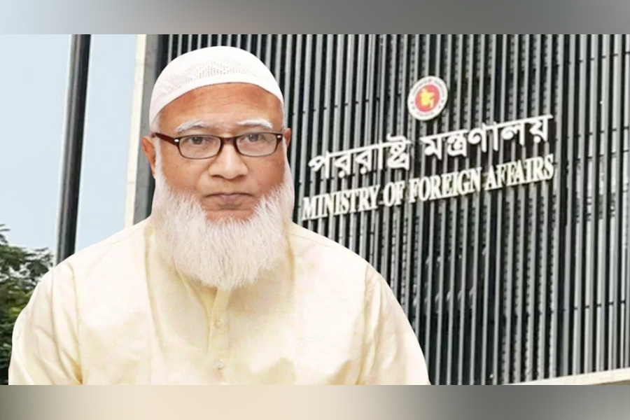 শফিকুর রহমানের উপদেষ্টাকে পররাষ্ট্র মন্ত্রণালয়ে পদায়নের প্রস্তাব