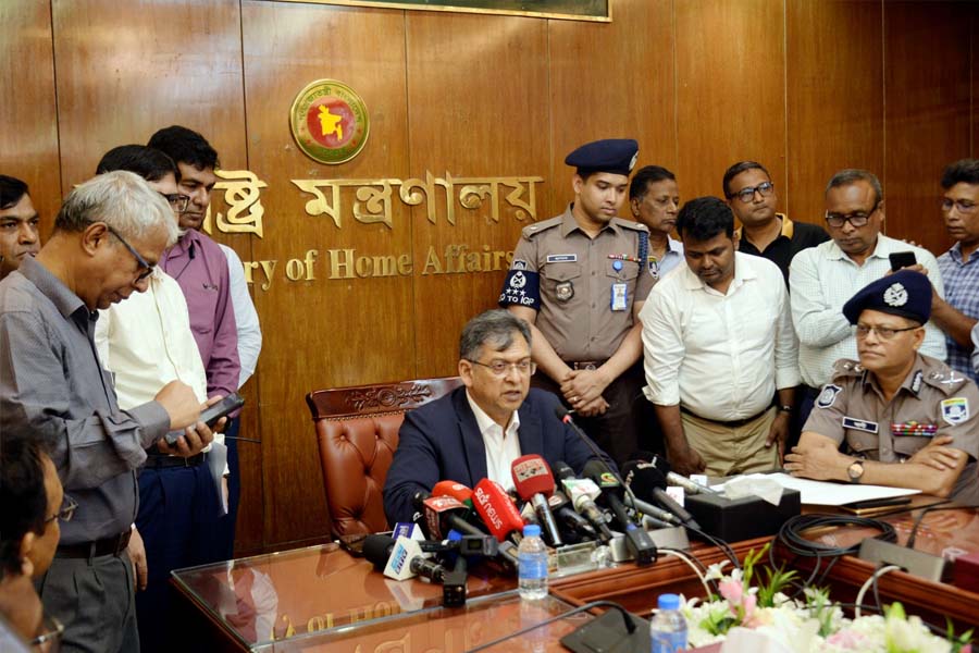 নৈতিক মনোবল বৃদ্ধির মাধ্যমে পুলিশ জনবান্ধব হচ্ছে: স্বরাষ্ট্রমন্ত্রী