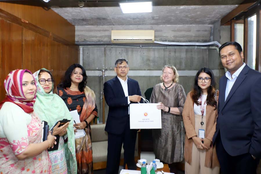 স্বরাষ্ট্রমন্ত্রীর সঙ্গে ইউনেস্কো প্রতিনিধিদলের সাক্ষাৎ