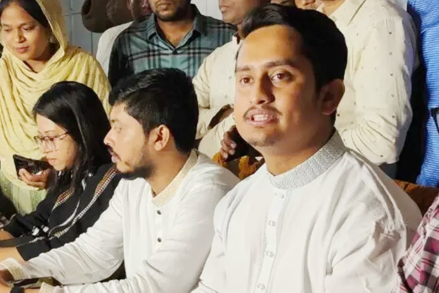 বিএনপি ৪০ টেলিভিশন-পত্রিকায় প্রভাব খাটাচ্ছে: সারজিস আলম