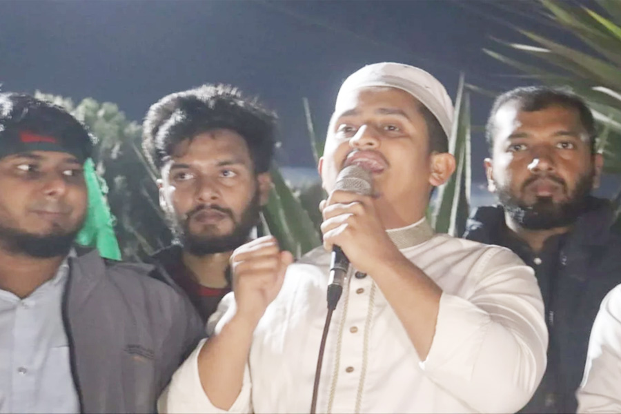 ভারতীয় আধিপত্যবাদ বিরোধীদের ভয় দেখাতেই হাদিকে গুলি: সারজিস