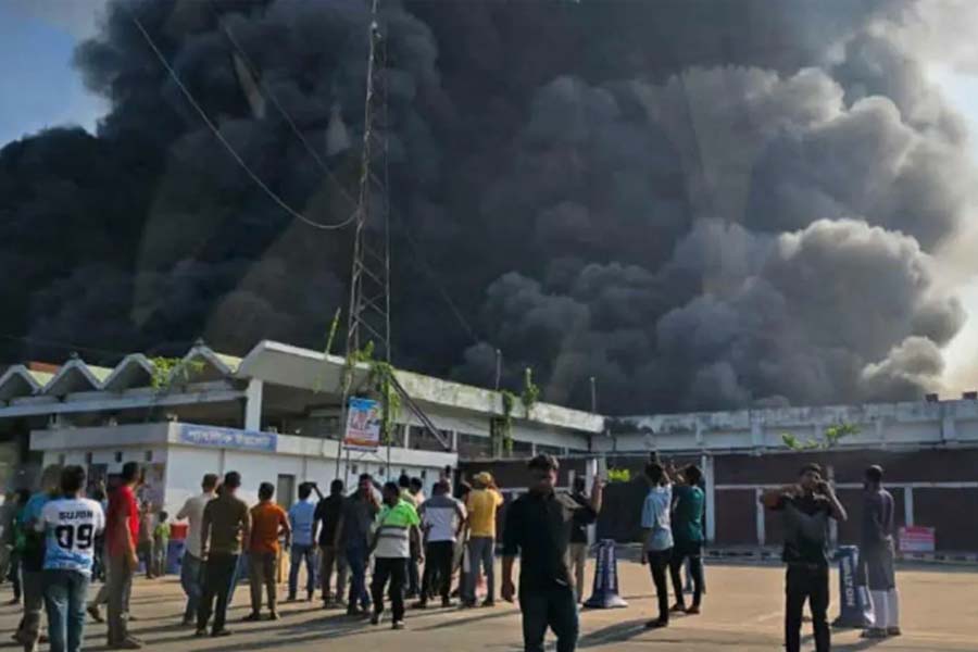 শাহজালাল বিমানবন্দরের বিমান ওঠানামা সাময়িক স্থগিত