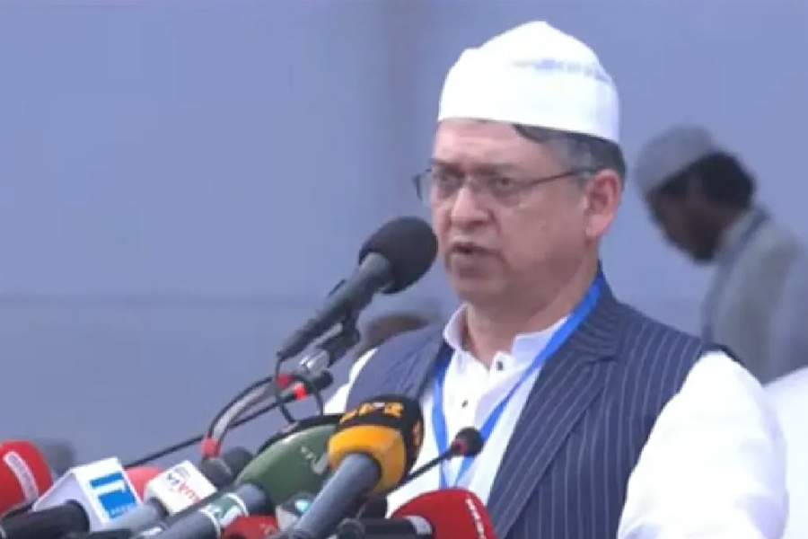 সংবিধানে ‘আল্লাহর ওপর আস্থা-বিশ্বাস’ ফিরিয়ে আনার অঙ্গীকার সালাহউদ্দিনের