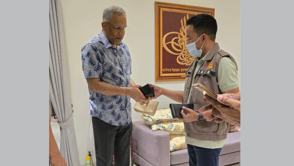 মামুন খালেদকে ছাত্র-জনতা হত্যার মামলায় গ্রেপ্তার, ৭ দিনের রিমান্ড চায় পুলিশ