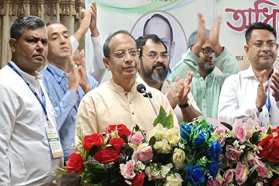 দ্বন্দ্ব আলোচনার মাধ্যমে সমাধান হবে: জনপ্রশাসন সচিব