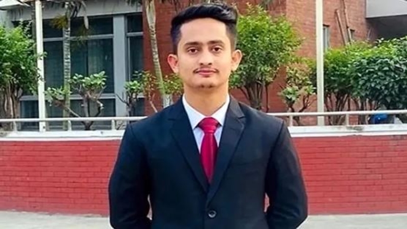 আমি কারো মতো হতে চাই না- সারজিস আলম