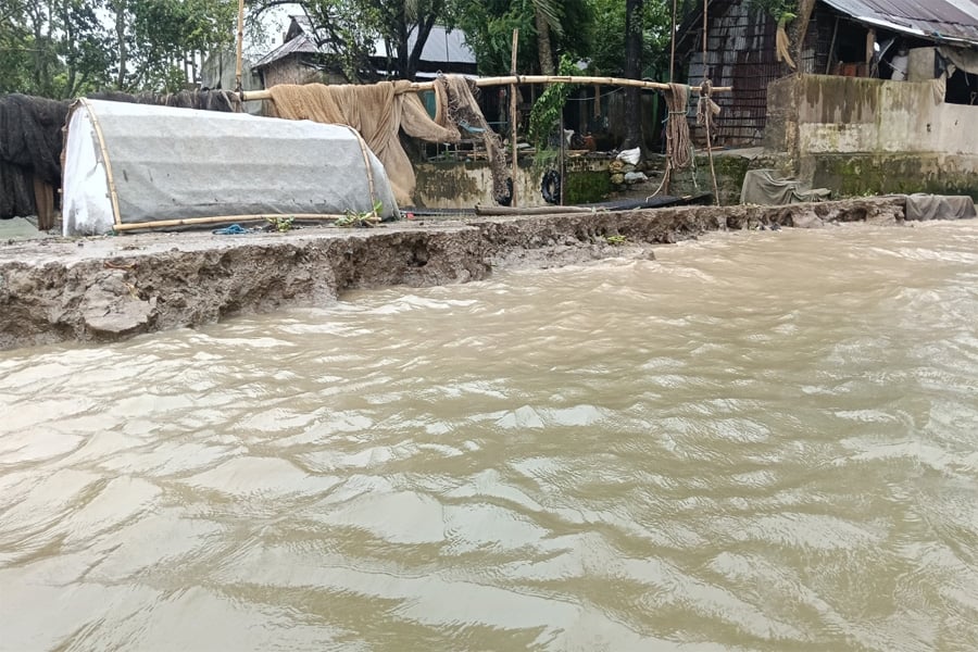 উজানের ঢল ও টানা বৃষ্টিতে সুনামগঞ্জের নদ-নদীর পানির স্তর বাড়লেও এখনো কোনো পয়েন্টে বিপৎসীমা অতিক্রম করেনি। ছবি: সংগৃহীত