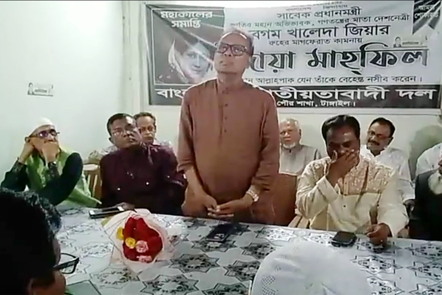 গুজবে নয়, আলোচনায় সমাধান: মন্ত্রী ফকির মাহবুব আনাম