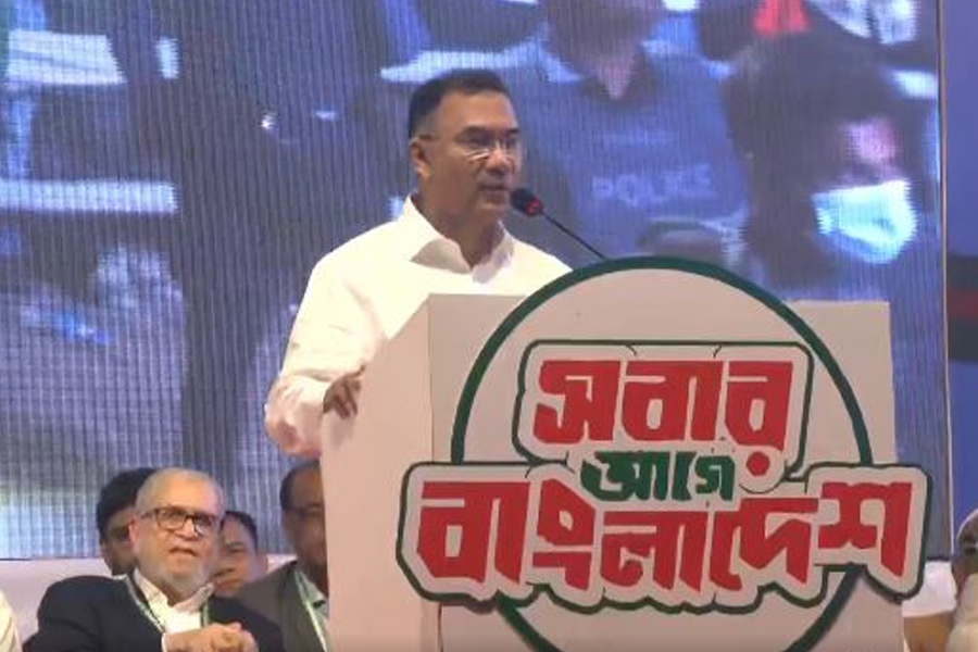 ১২ ফেব্রুয়ারি ভোরে ভোটকেন্দ্রে যেতে হবে