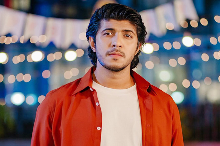 সাপের সঙ্গে কবরে শুয়ে সাহসী অভিজ্ঞতা তৌসিফের