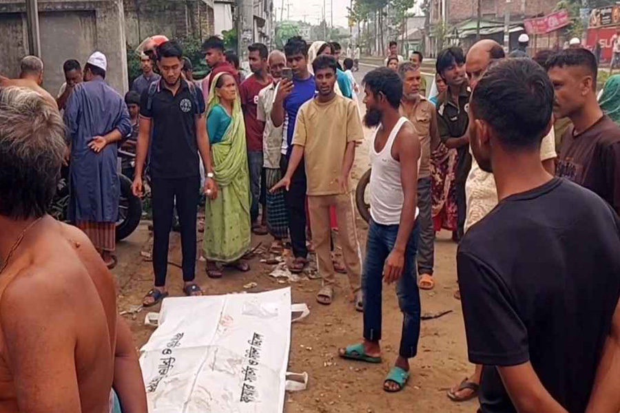 ঠাকুরগাঁওয়ে মোটরসাইকেল দুর্ঘটনায় দুই বন্ধুর মৃত্যু
