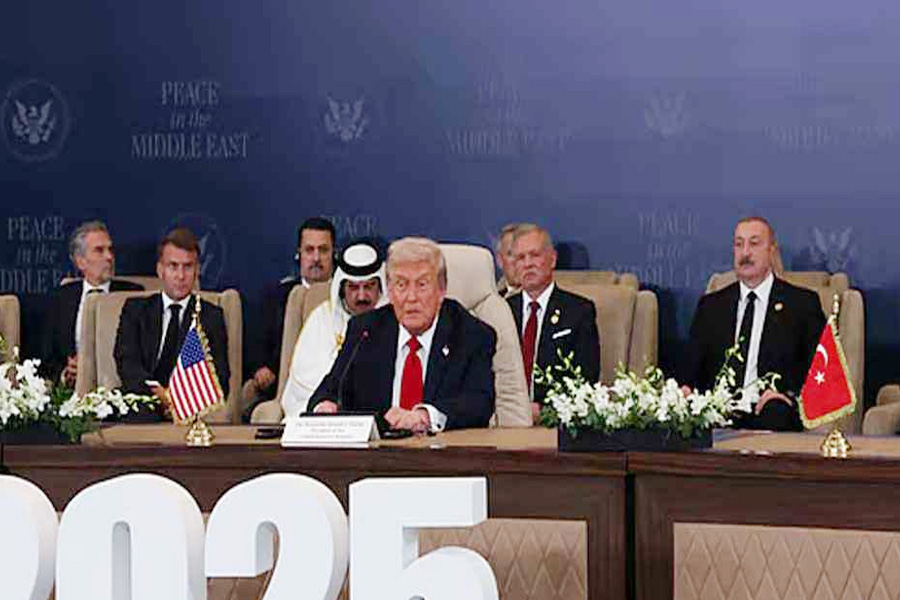 ট্রাম্পসহ বিশ্বনেতাদের গাজা যুদ্ধবিরতির নথিতে স্বাক্ষর