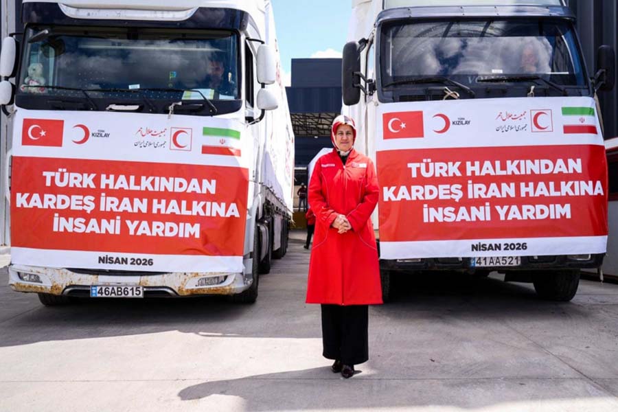 ছয় ট্রাকে তুরস্কের জরুরি সহায়তা যাচ্ছে ইরানে