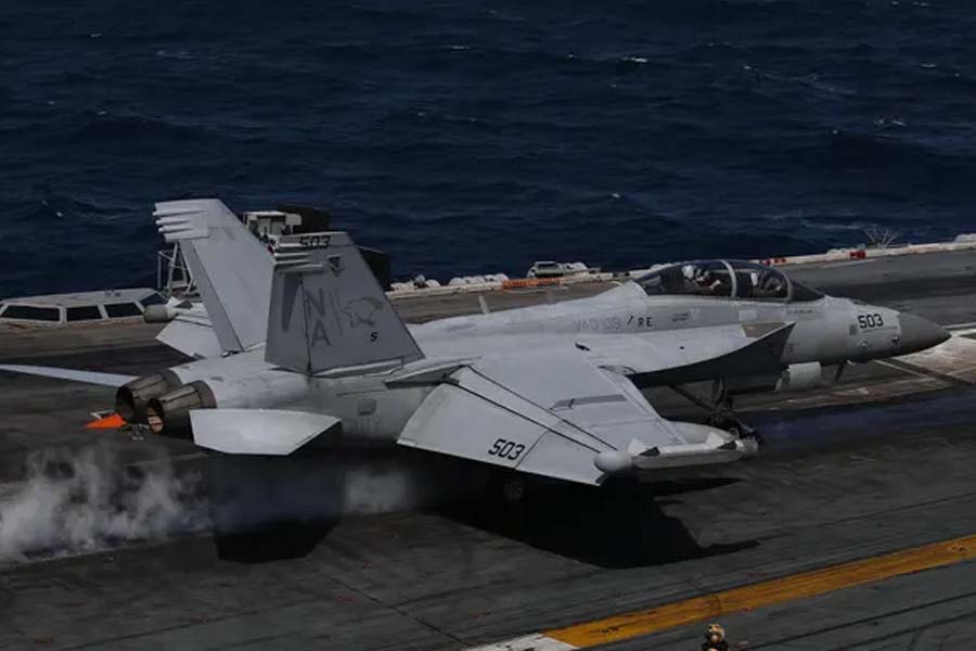 আধা ঘণ্টার ব্যবধানে মার্কিন হেলিকপ্টার ও যুদ্ধবিমান বিধ্বস্ত