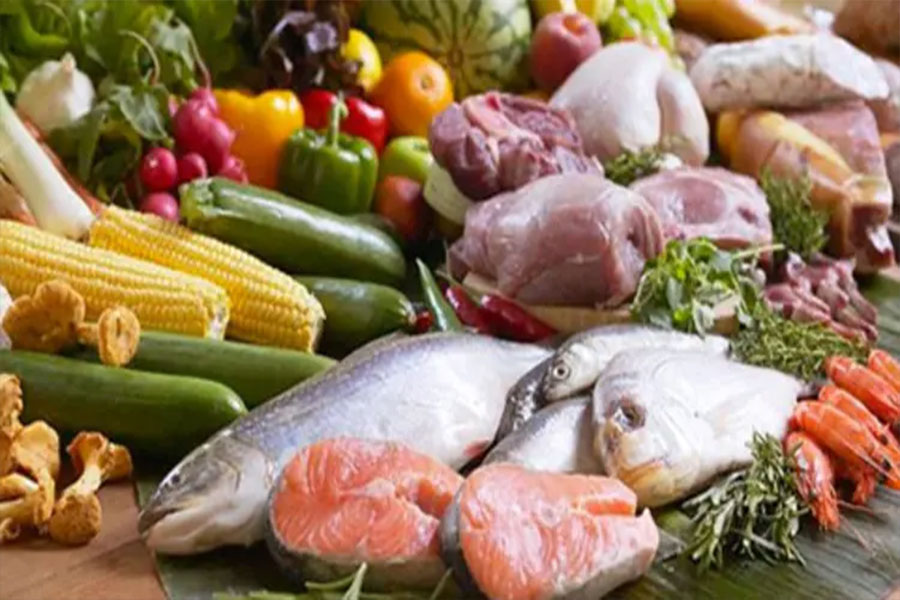 মুরগি-সবজির দামে স্বস্তি, ঊর্ধ্বমুখী মাছ-মাংস ও নিত্যপণ্যের দাম