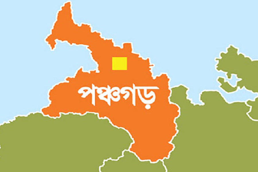 পঞ্চগড়ে তেল পাম্প পরিদর্শনে গিয়ে হামলার শিকার ইউএনও