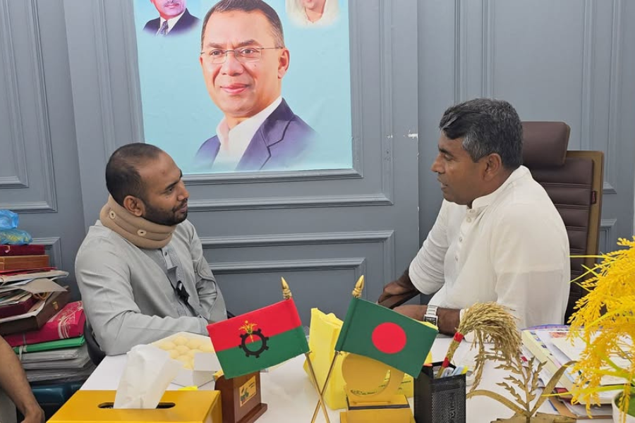 ঢাকা-১৮: প্রতিদ্বন্দ্বিতা শেষে সৌজন্য সাক্ষাৎ, জাহাঙ্গীরকে অভিনন্দন রনির