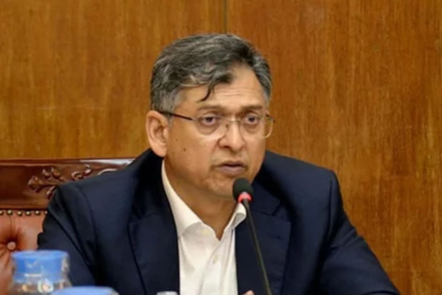 সব বাহিনীর প্রধানদের নিয়ে উচ্চ পর্যায়ের বৈঠকে স্বরাষ্ট্রমন্ত্রী