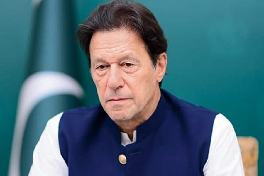 অবশেষে চিকিৎসা পেলেন কারাবন্দী পাকিস্তানের সাবেক প্রধানমন্ত্রী