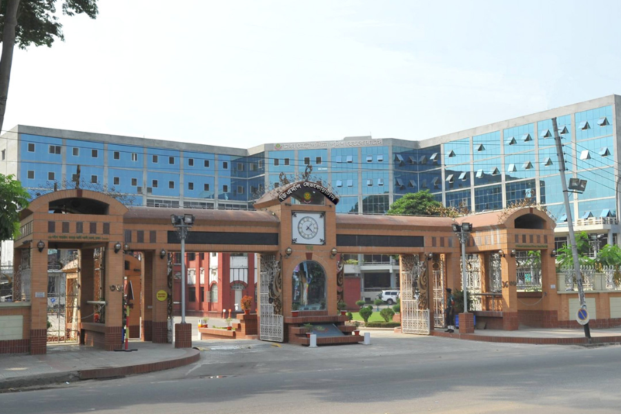 বইমেলায় মব সৃষ্টি করে বিশৃঙ্খলা করার সুযোগ নেই: ডিএমপি