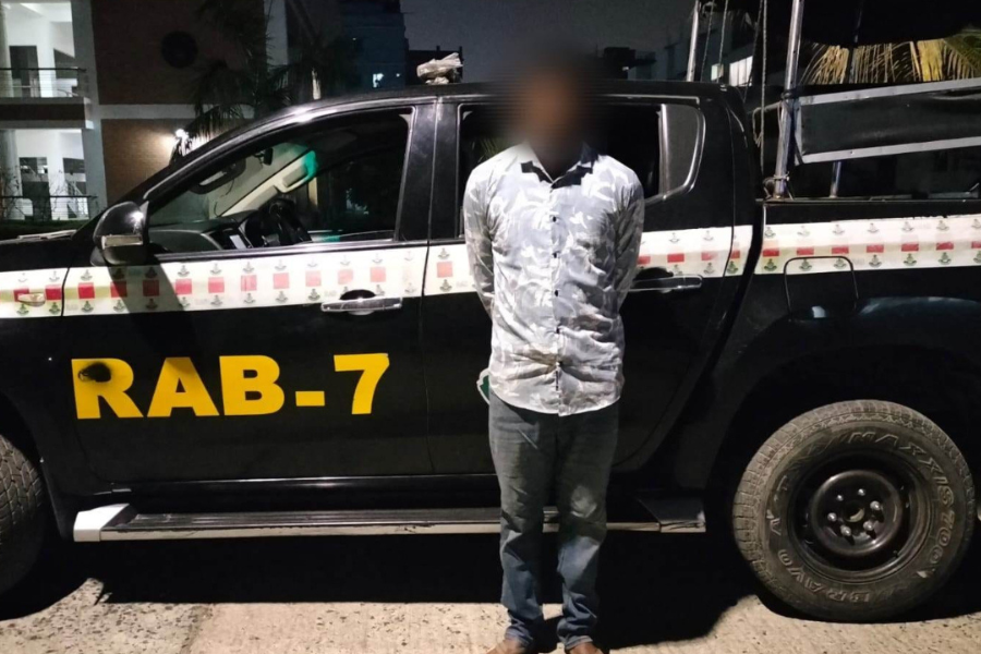 চট্টগ্রামে বিভিন্ন দেশের জাল মুদ্রাসহ কারবারি আটক