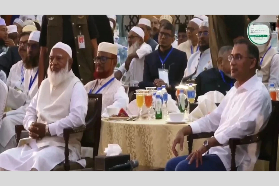 জামায়াতের ইফতার মাহফিলে প্রধানমন্ত্রী