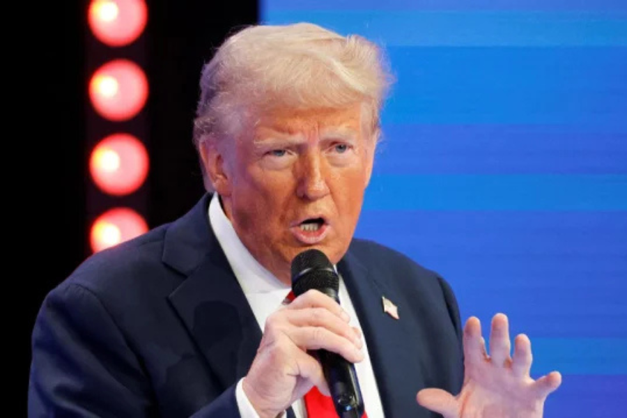 ইরানি জনগণের স্বাধীনতা চাই, হামলা প্রসঙ্গে বললেন ট্রাম্প