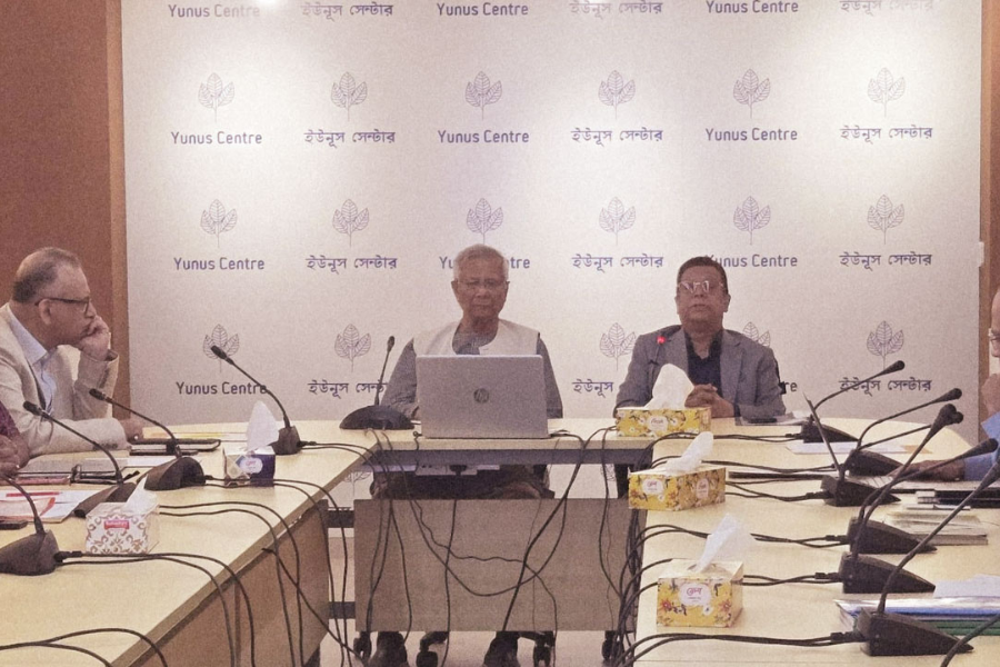 প্রধান উপদেষ্টার দায়িত্ব ছাড়ার পর নতুন কর্মক্ষেত্রে ড. ইউনূস