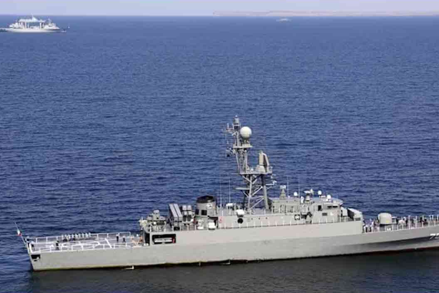 মার্কিন সাবমেরিনের হামলায় ডুবে গেল ইরানি জাহাজ, নিহত ৮৭