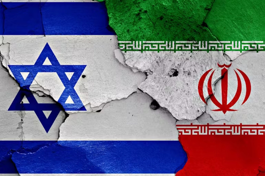 খামেনির উত্তরসূরিদেরও হত্যার হুমকি দিল ইসরায়েল