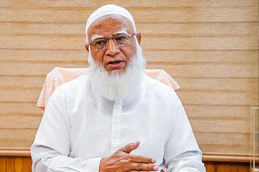 নারী দিবসের শুভেচ্ছা জানিয়ে জামায়াত আমিরের স্ট্যাটাস