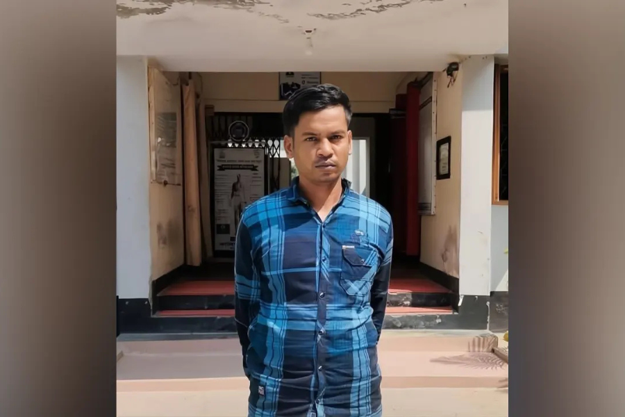 শীর্ষ সন্ত্রাসী ইয়ার আলী গ্রেপ্তার