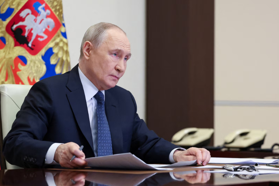 ৩২ ঘণ্টার যুদ্ধবিরতি ঘোষণা রাশিয়ার