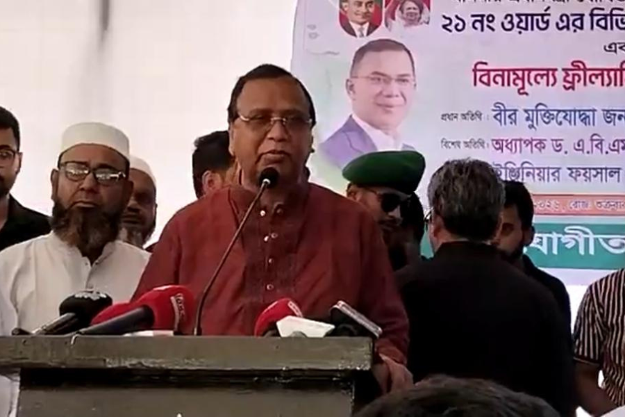 পাঁচ বছরে ৩ লাখ গাছ লাগানোর ঘোষণা ডিএসসিসির