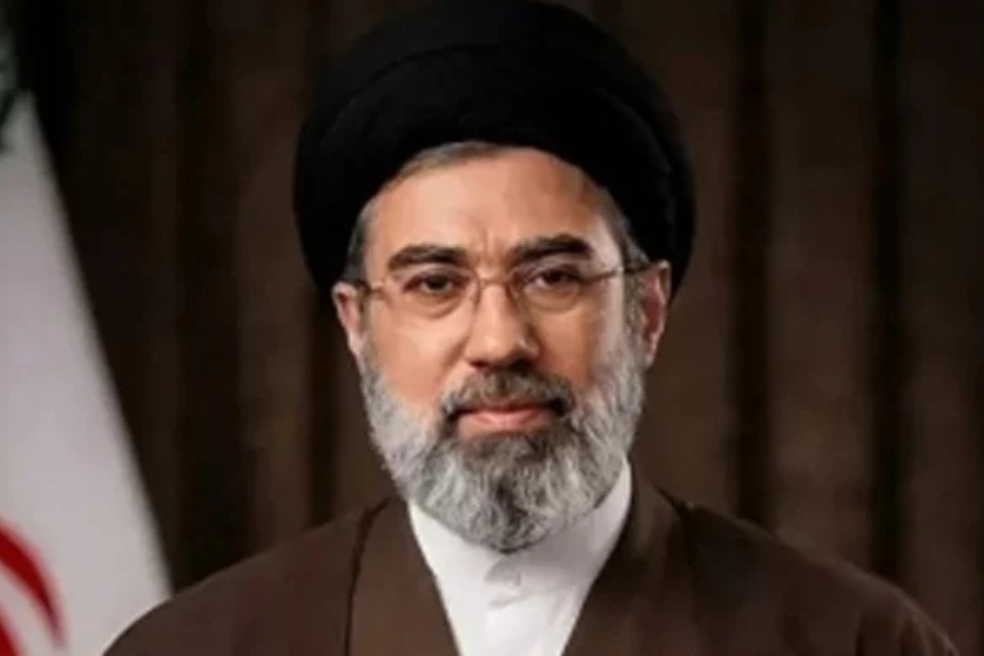 মোজতবা খামেনির মুখমণ্ডল বিকৃত হয়ে গেছে