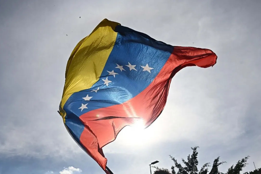 ইতিহাসে প্রথমবার এলপিজি রপ্তানি করল ভেনেজুয়েলা