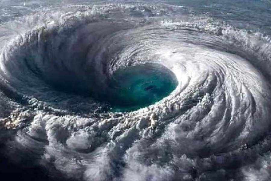 এপ্রিলে আঘাত হানতে পারে ঘূর্ণিঝড়