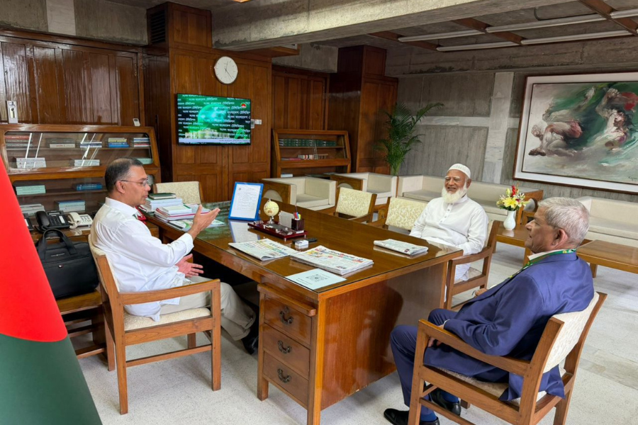 প্রধানমন্ত্রী ও বিরোধীদলীয় নেতার সৌজন্য সাক্ষাৎ