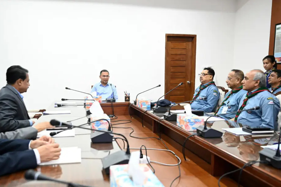 প্রধানমন্ত্রীর সঙ্গে স্কাউট সদস্যদের সাক্ষাৎ